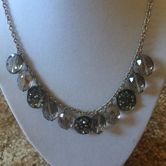 GUC Kenneth Cole Gold Necklace - Picture 2 of 3